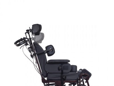 Коляска механическая "Ortonica" Delux 560 в магазине Склад Медтехники
